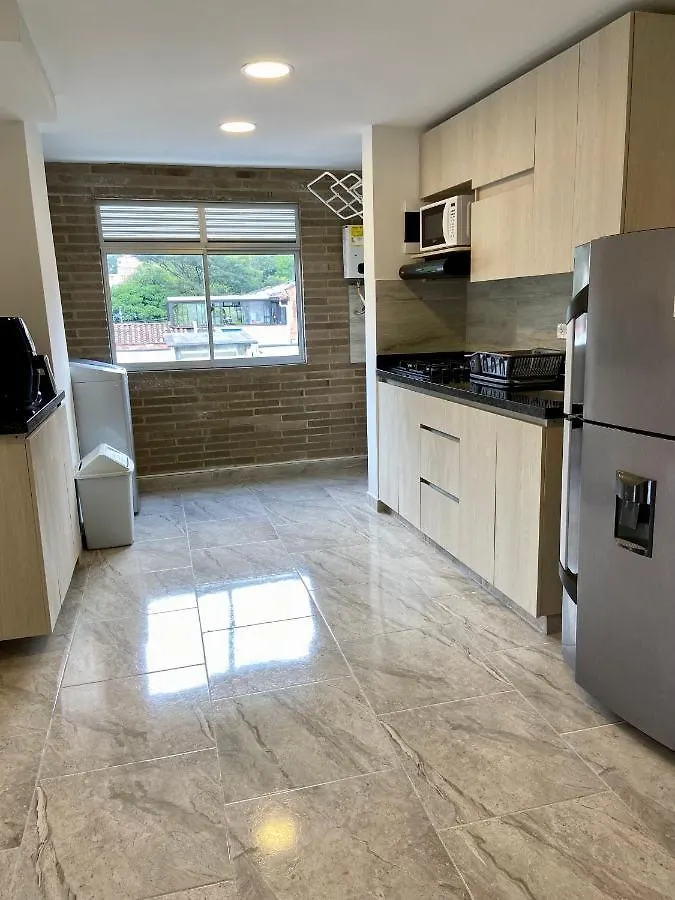 Apartamento Con Excelente Ubicacion En Envigado